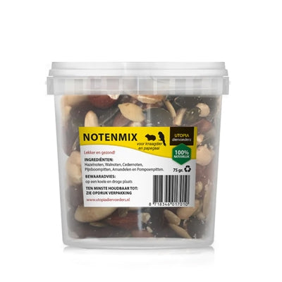 Utopia Nussmix für Tiere – Knackige Nüsse als nahrhafter Snack für Nager und Vögel