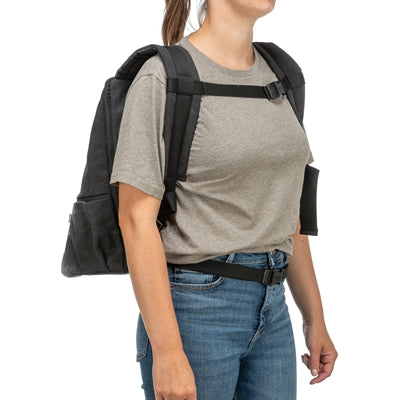 Trixie Be Nordic Hunderucksack Bjorn Detailansicht – Outdoor-Rucksack schwarz Seitenansicht Gurte