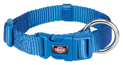 Trixie Nylon-Hundehalsband Premium königsblau, Hund trägt das Halsband