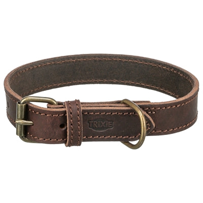 Trixie Lederhalsband rustikal – Nahaufnahme Schnalle und Nieten