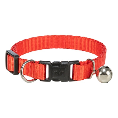Trixie Katzenkragen Nylon – Katze trägt farbiges Halsband