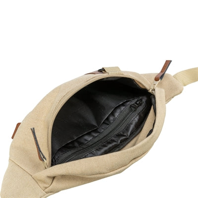 Trixie Be Nordic Hüfttasche Sand Nahaufnahme – Sling Bag Hund unterwegs geöffnet Detail