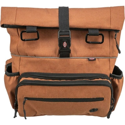 Trixie Rolltop Rucksack Rost Nahaufnahme – wasserfester Outdoor-Rucksack Hundebesitzer Detail